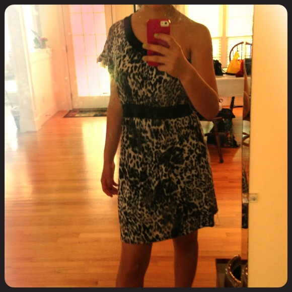 One shoulder dress
