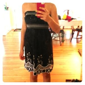 Black and white strapless dress
