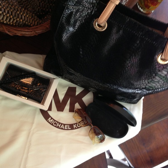 Michael Kors bundle with Gucci sunglasses