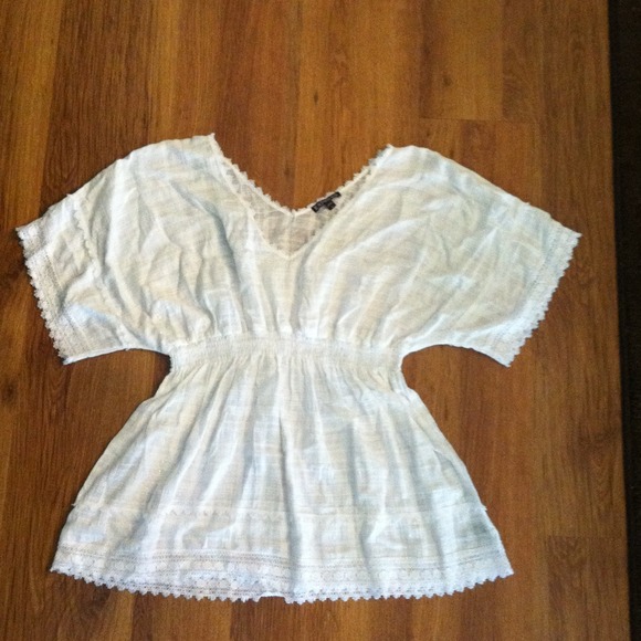 Express v neck top/SOLD