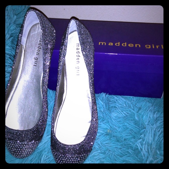 SOLD!!! 💋MADDEN GIRL HOPPIE PEWTER MULES💋 BNIB😍