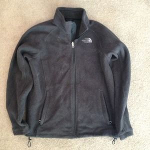 Black women's northface.