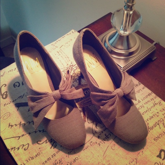 Ann Marina size 8. EUC