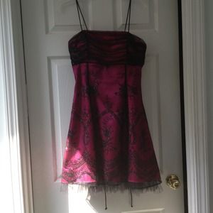 **PRICE REDUCED** 😃 ❤ Black/Pink Sparkly Dress