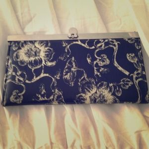 Black and white flower wallet