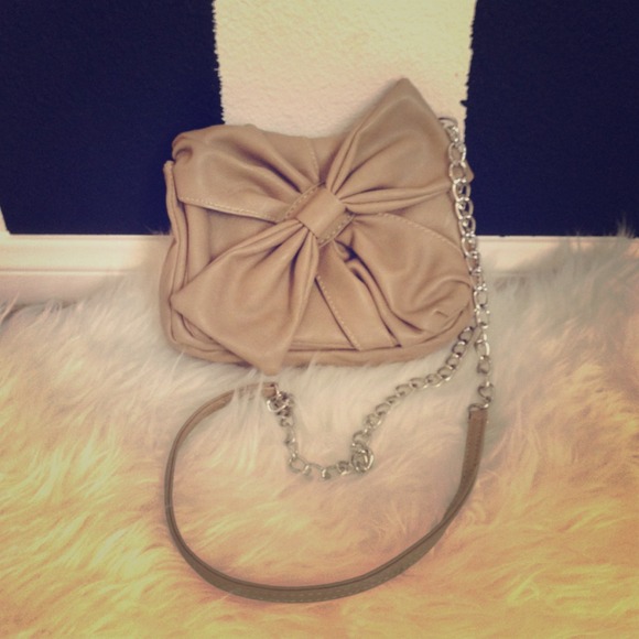 S🚫LD Taupe Chain Purse