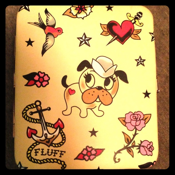 NWOT Fluff Wallet