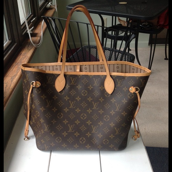 🚫SOLD🚫 Louis Vuitton mm Monogram Neverfull
