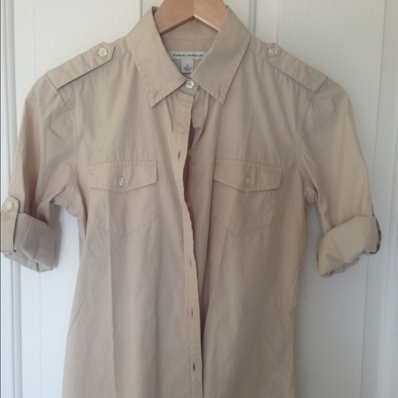 Banana republic beige shirt.
