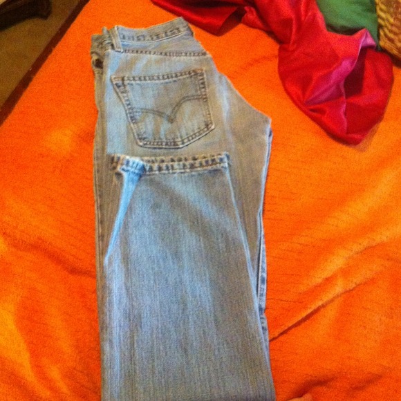 Size 2 Levi jeans
