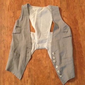 Hi-low vest