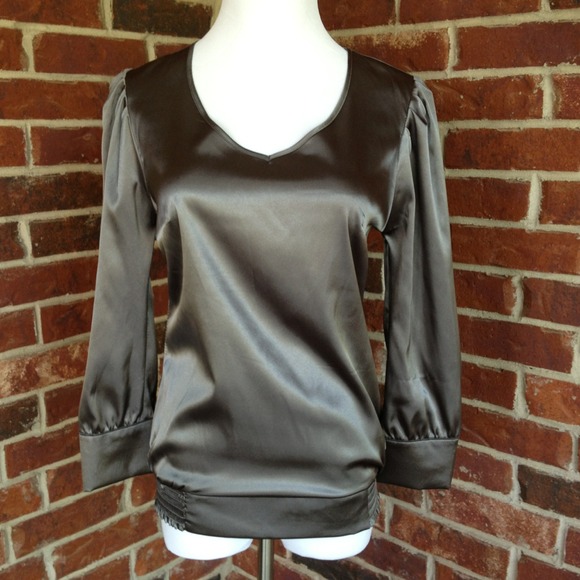 Satiny dressy top