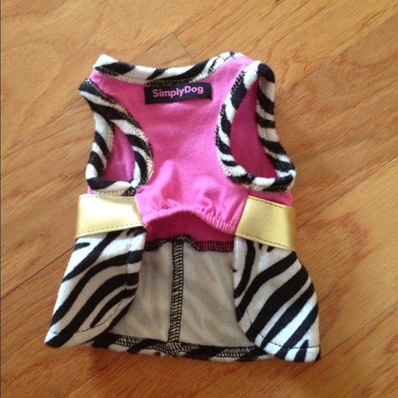 ✋SOLD✋Dog Fashionably Fierce Dress - Picture 4 of 4