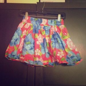 Hollister size small skirt! *new*