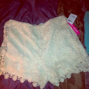 Bundle for Vanessa Cute lace shorts and romper LC