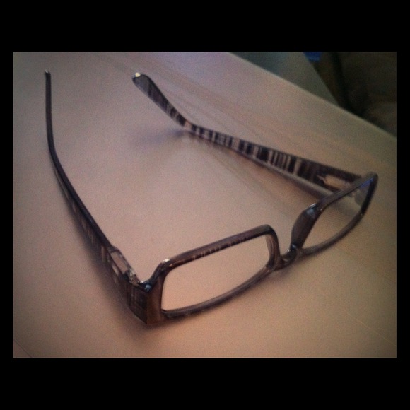 @@TRADED@@+1 Reading Glasses