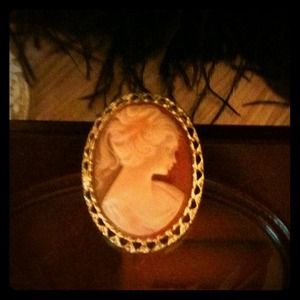 📦SOLD 📦Vintage brooch