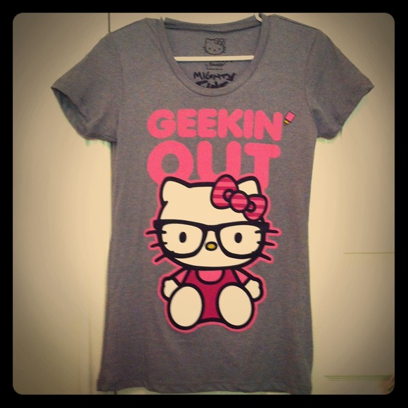 Hello kitty t shirt
