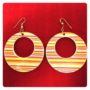 Retro hoop earrings