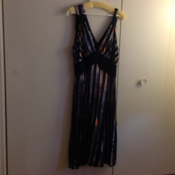Dress - Picture 2 of 4