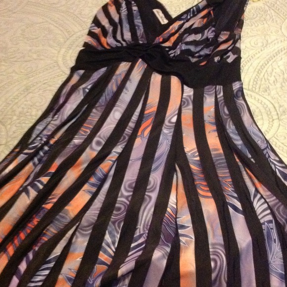 Dress - Picture 4 of 4