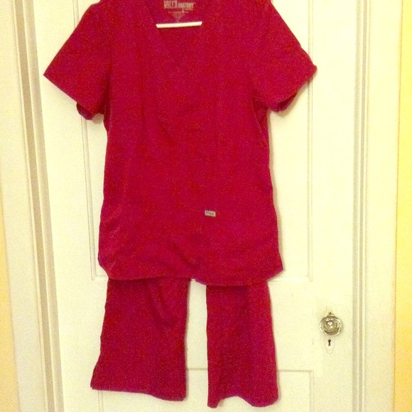 Greys Anatomy Scrub Set