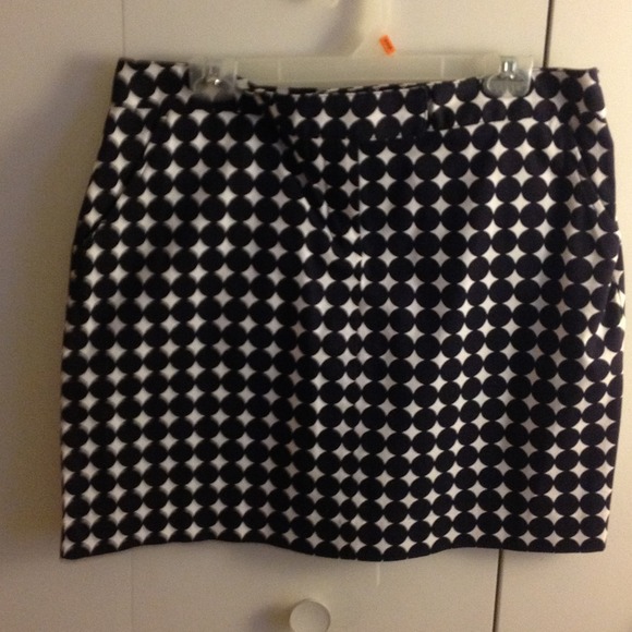 Skirt - Picture 2 of 2
