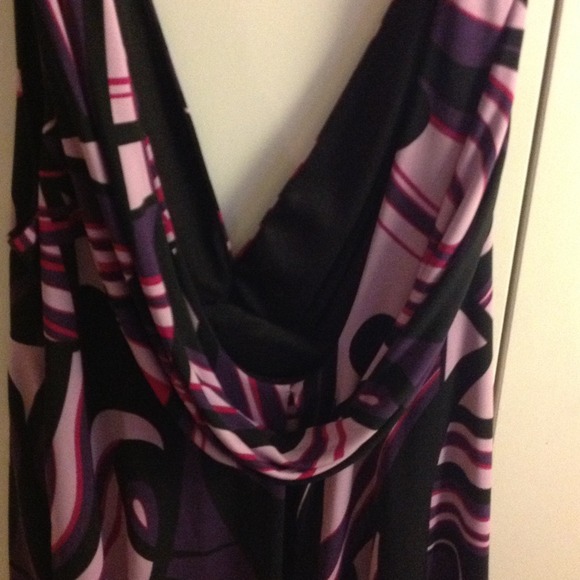 Dress - Picture 3 of 3