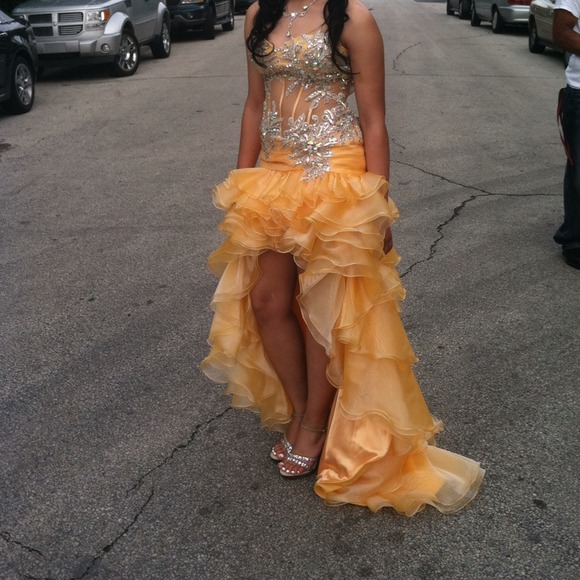 Prom dress - Picture 2 of 2