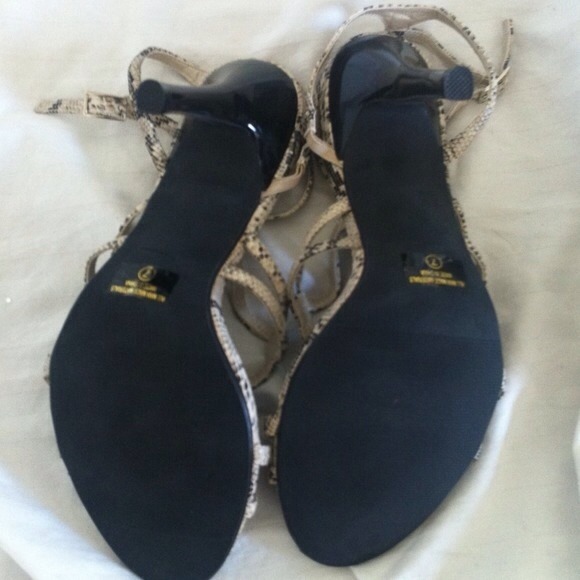 🚫SOLD🚫. White Python Sandals - Picture 4 of 4