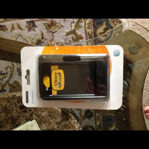 iPhone 4S otterbox