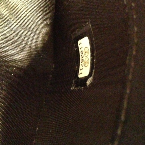 MOVING! MAKE OFFER! $475 Chanel Zippy - Picture 3 of 4