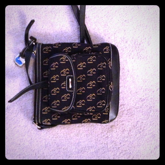 Dooney and Bourke purse