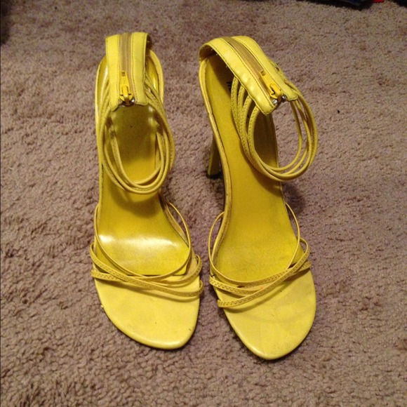 Yellow high heels