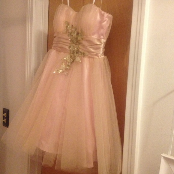 ***Bundled****Girly dress! - Picture 2 of 3