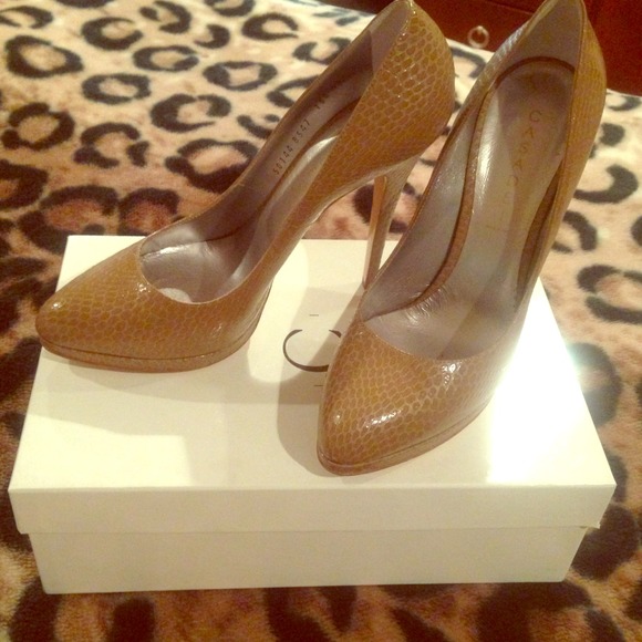 Authentic cassadei Pumps