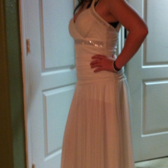 🔴Reduced🔴Long white flowy dress