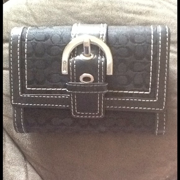 REDUCED AUTHENTIC COACH WALLET