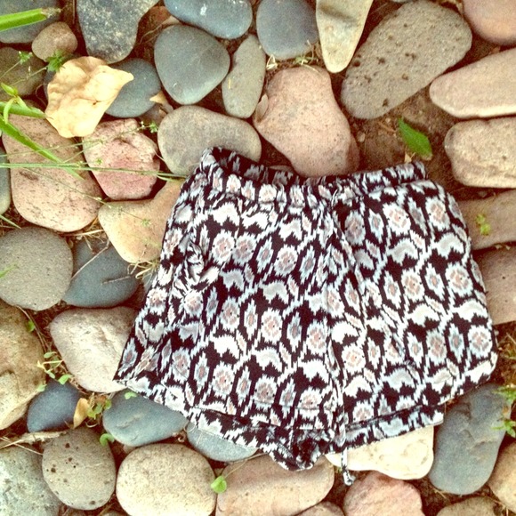 Brandy Melville shorts