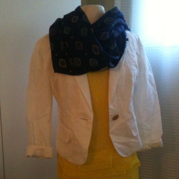 Yellow Summery and Sunny Blouse! - Picture 2 of 2