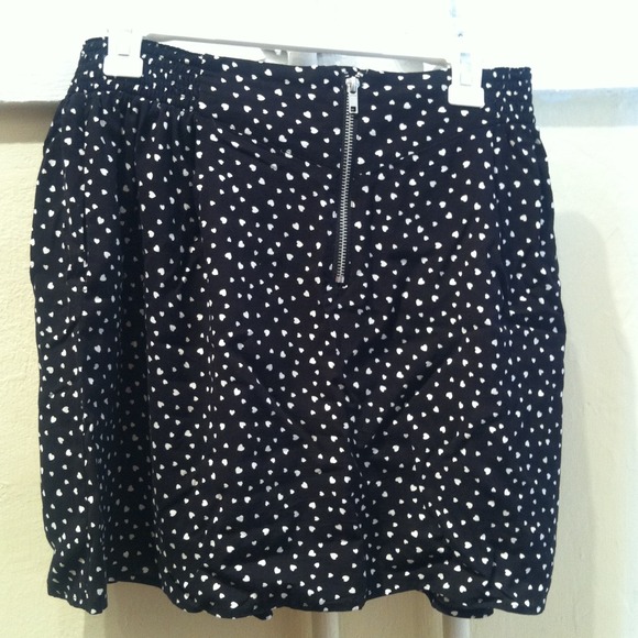 Adorable retro heart print skirt w/pockets