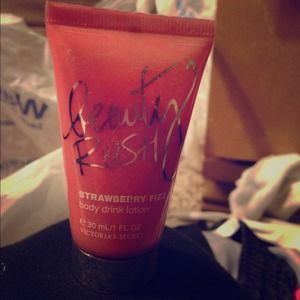 ❌SOLD IN BUNDLE❌Beauty Rush Strawberry Fizz Lotion