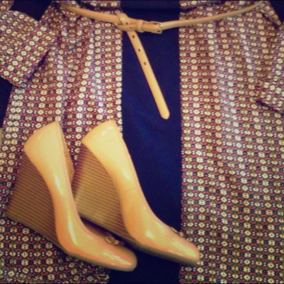 Old Navy Nude Patent Wedges