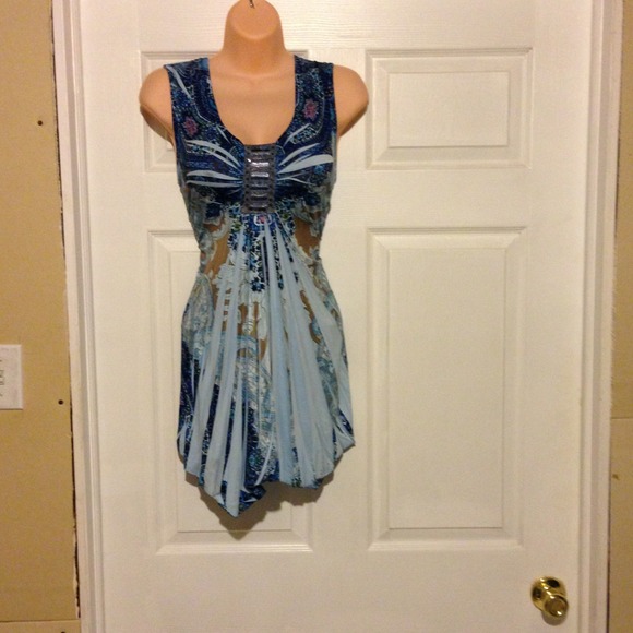 ***SOLD***Shades of blue sleeveless pleated top