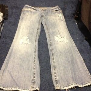 *Sold in bundle* Ae distressed jeans