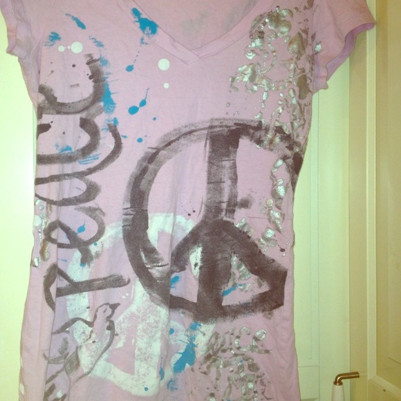 Charlotte Russe Paint Splattered Dove & Peace Sign
