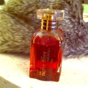 Loccitane eau de parfum notre flore neroli