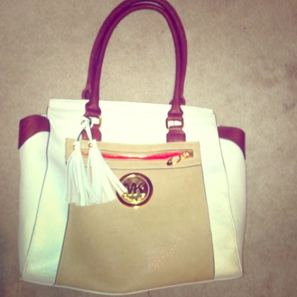 MK Purse