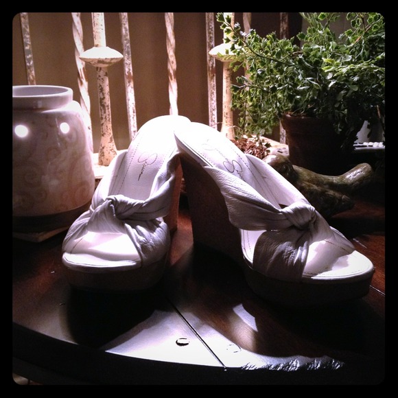 White hot Jessica Simpson wedges..