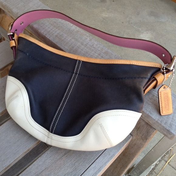 ❌SOLD❌ Coach Small Hobo